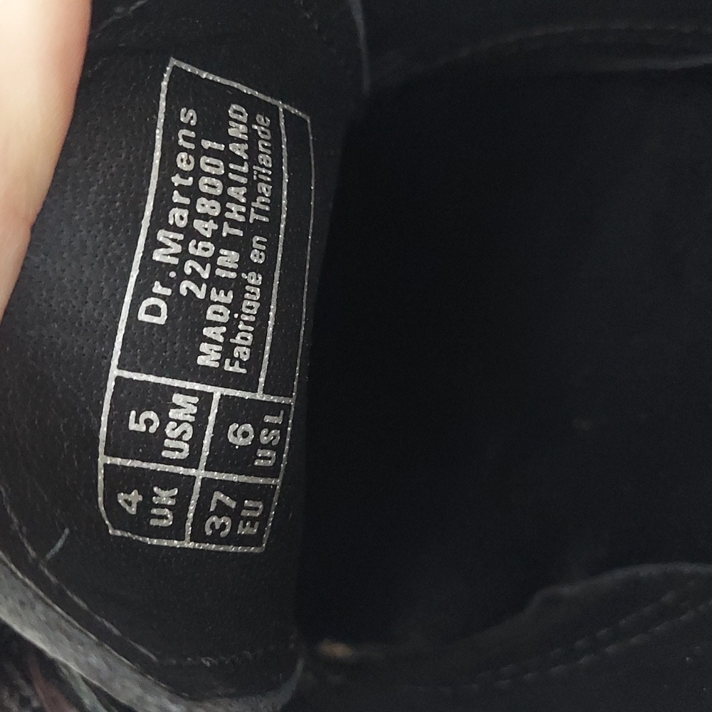 Dr. Martens Smiths Stud Black Patent Leather Oxfords Women's 6 New w/ Flaws - Picture 6 of 13